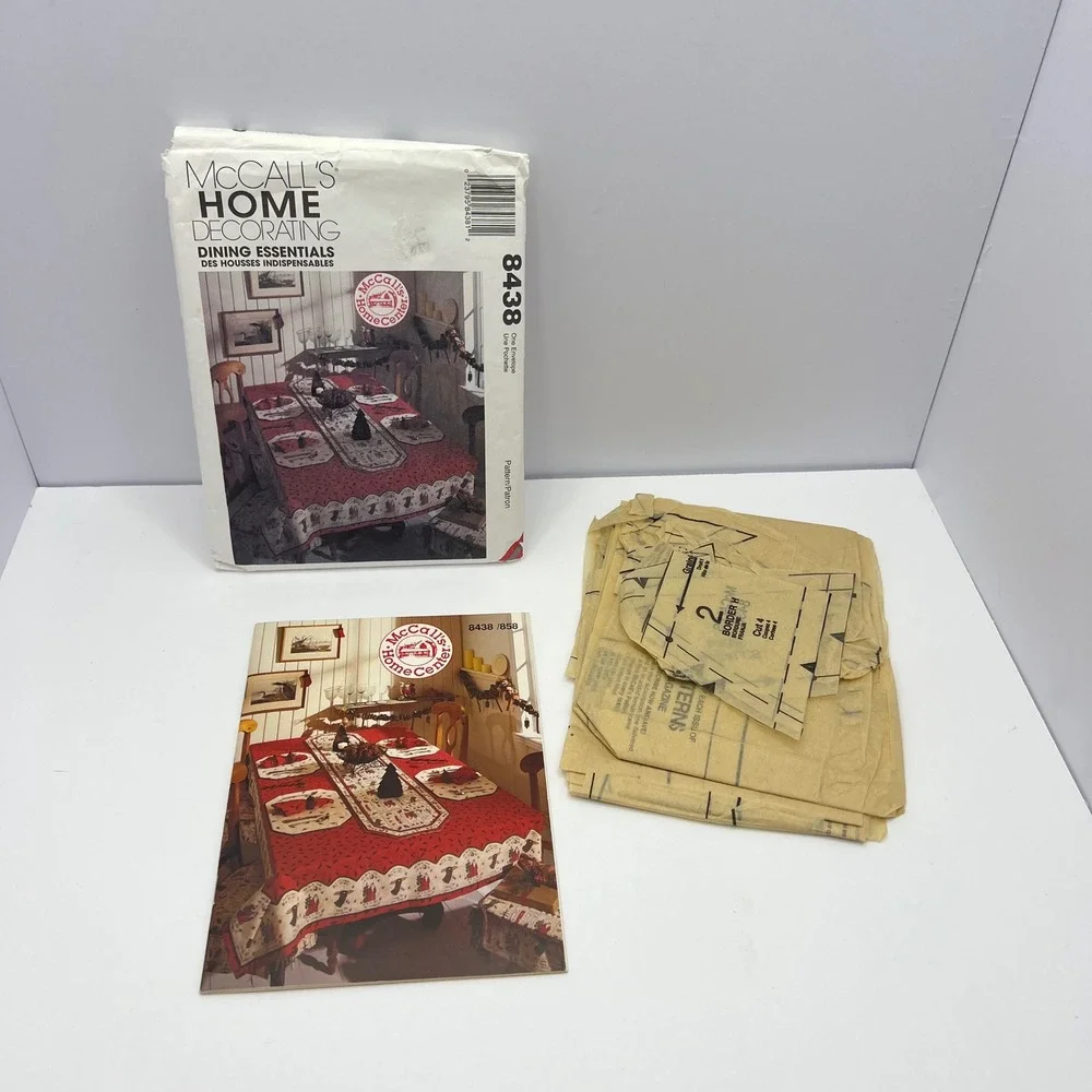 Vintage McCall's 8438 Tablecloth Chair Pad Napkins Sewing Pattern 1996 Holiday